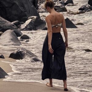 Doen Valentin Pant size 6 in black